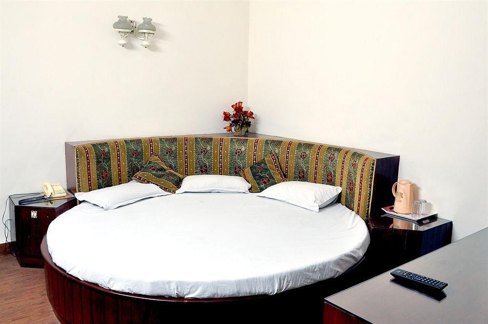Oyo 3472 Hotel Rama Inn New Delhi Extérieur photo