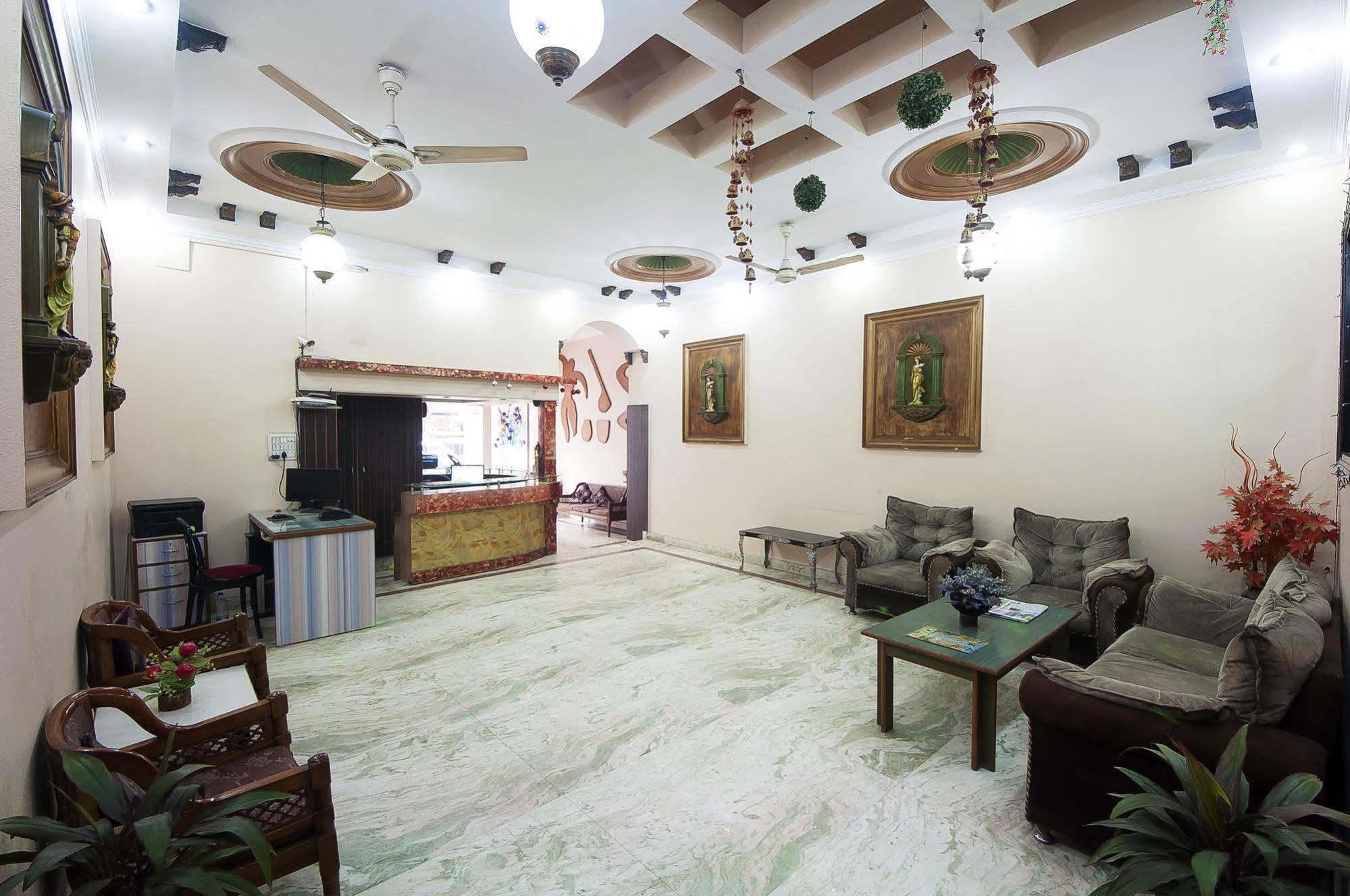 Oyo 3472 Hotel Rama Inn New Delhi Extérieur photo