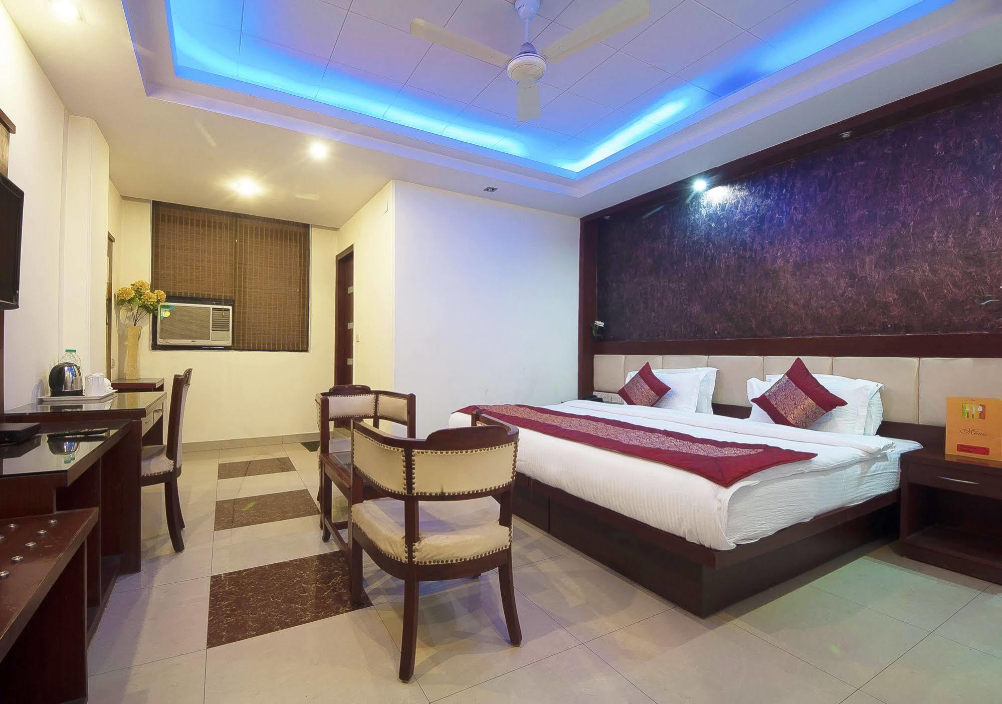 Oyo 3472 Hotel Rama Inn New Delhi Extérieur photo