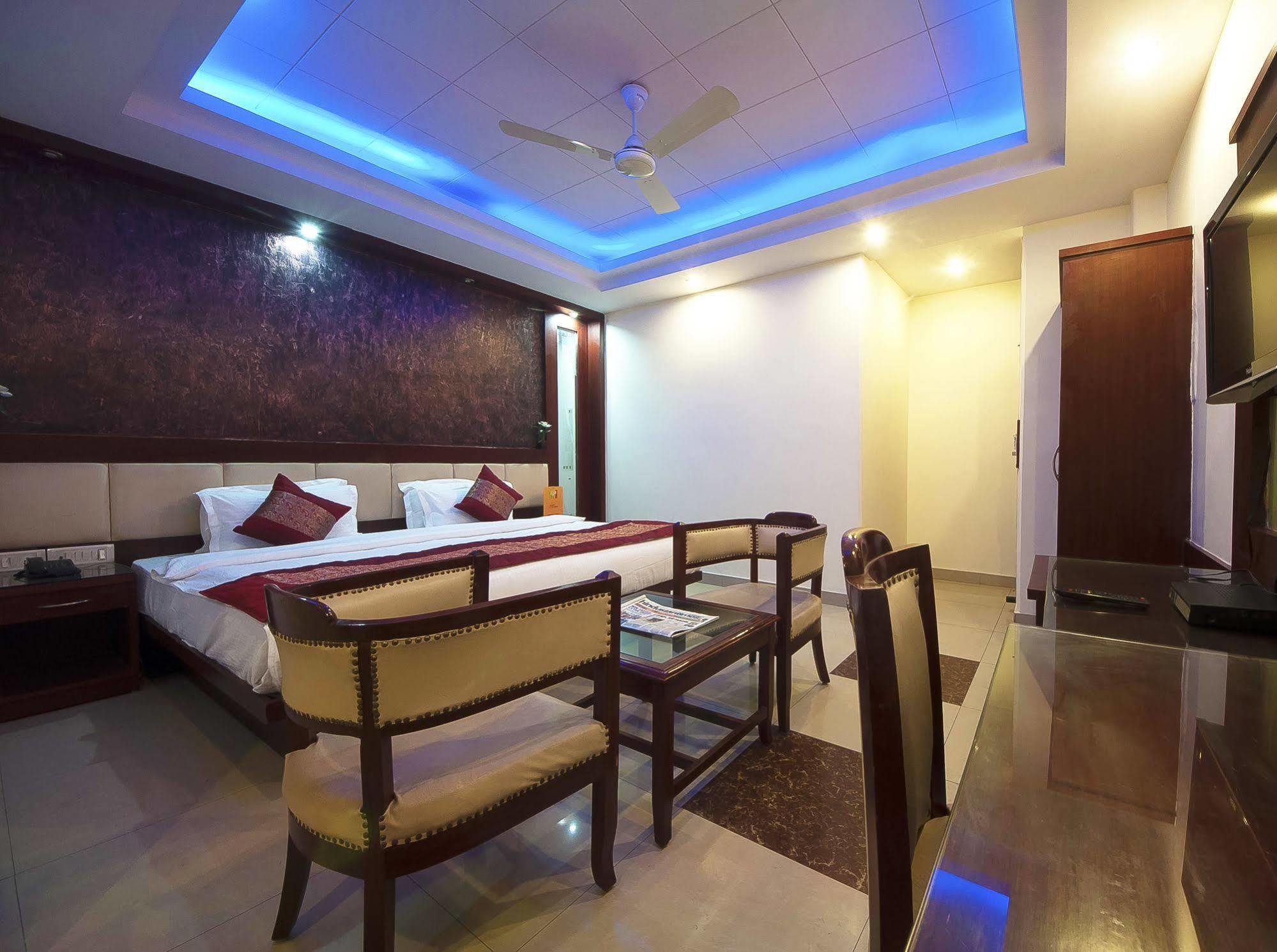 Oyo 3472 Hotel Rama Inn New Delhi Extérieur photo